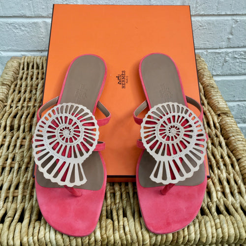 Hermes Elbe Chèvre  Papaye sandals size 38 Like new.