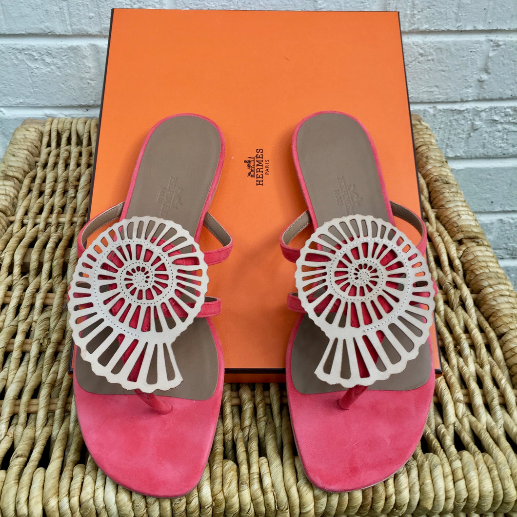 Hermes Elbe Chèvre  Papaye sandals size 38 Like new.